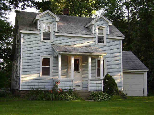 Building photograph for 16 ORCHARD AVE